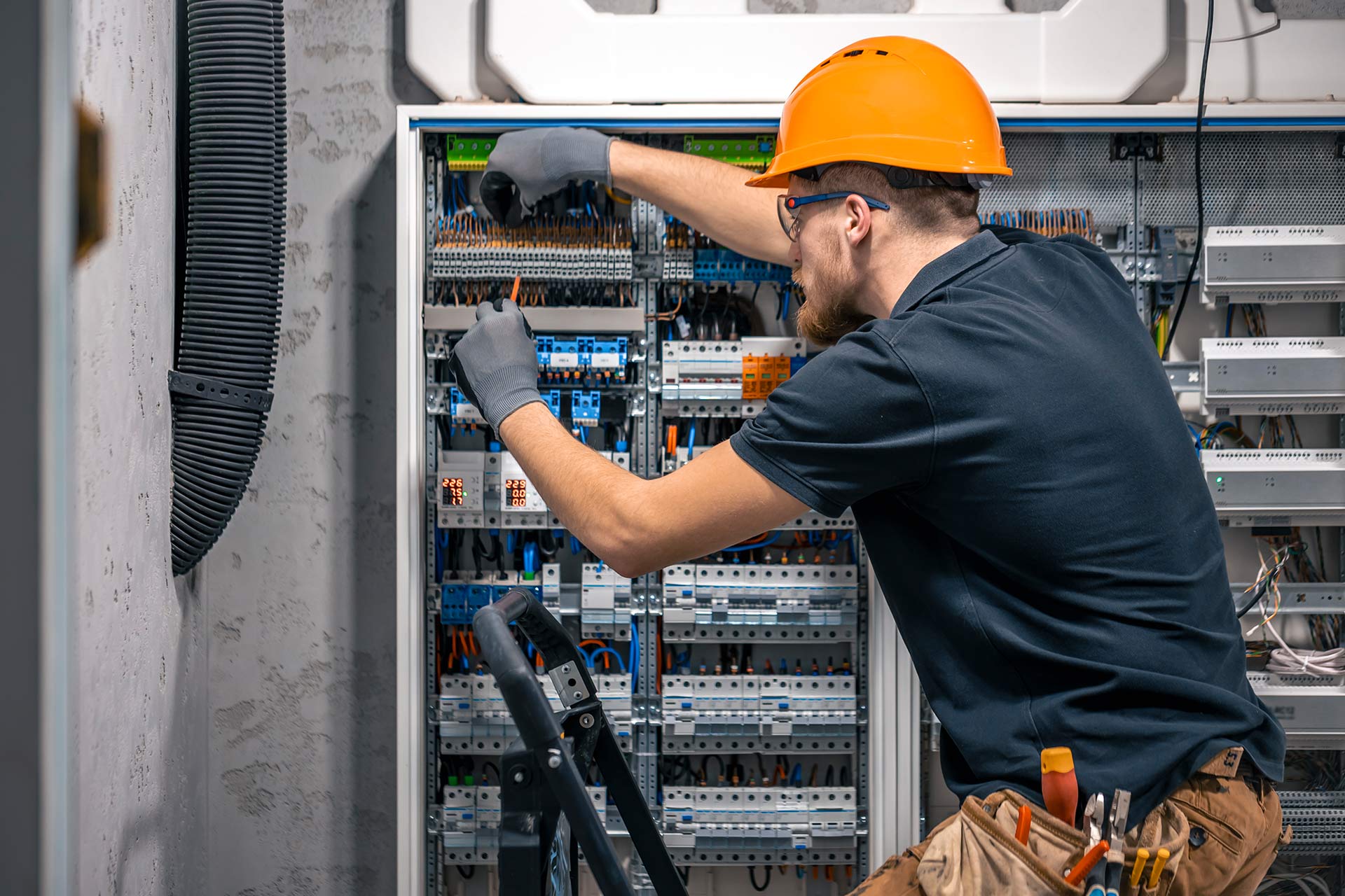 Smart Home Wiring A Guide for Modern Electricians